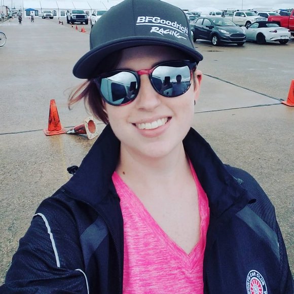 Meet your Posher, Rachel - Picture 4 of 5